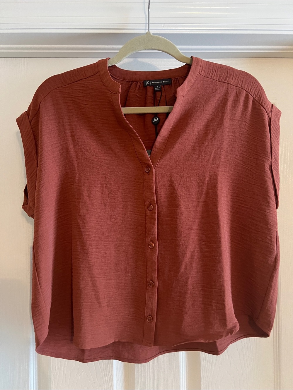 Adrianna Papell Airflow Woven Button-Front Blouse - Maple